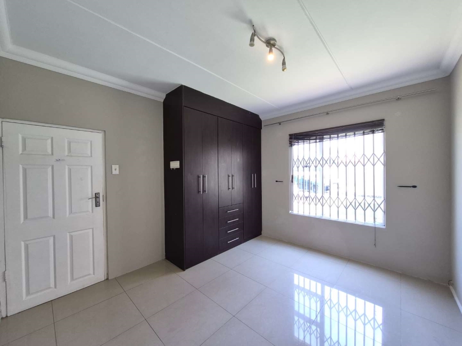 To Let 3 Bedroom Property for Rent in Morehill Gauteng