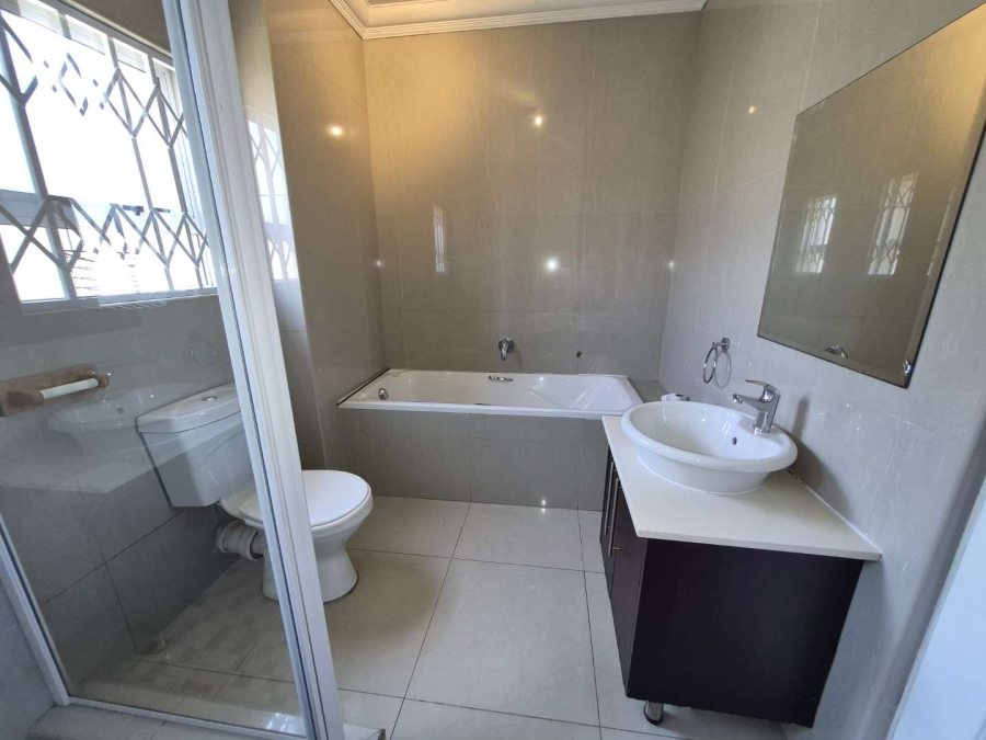 To Let 3 Bedroom Property for Rent in Morehill Gauteng
