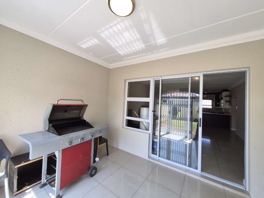 To Let 3 Bedroom Property for Rent in Morehill Gauteng