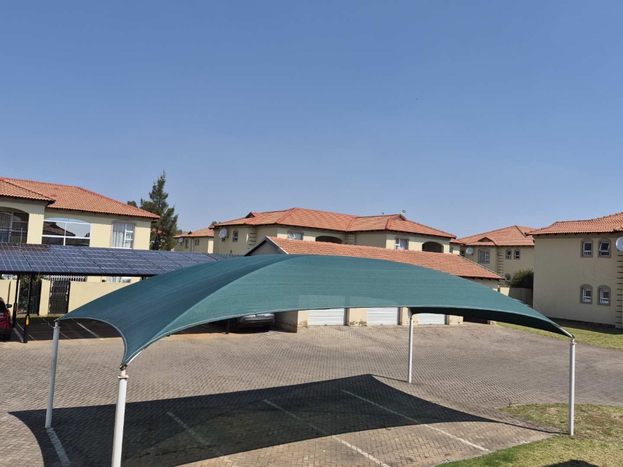 To Let 3 Bedroom Property for Rent in Morehill Gauteng