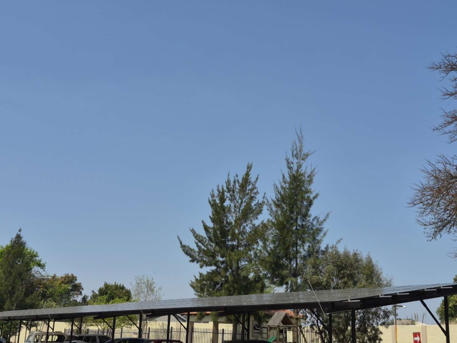 To Let 3 Bedroom Property for Rent in Morehill Gauteng