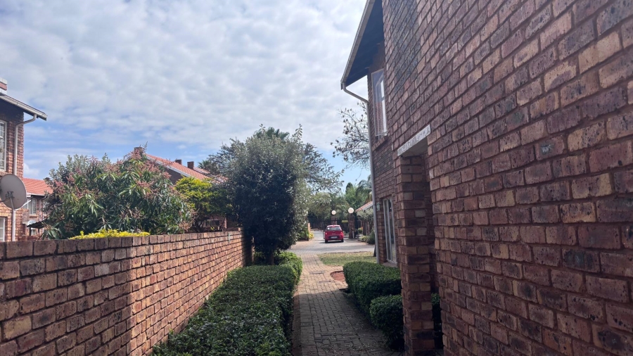 To Let 2 Bedroom Property for Rent in Clarina Gauteng