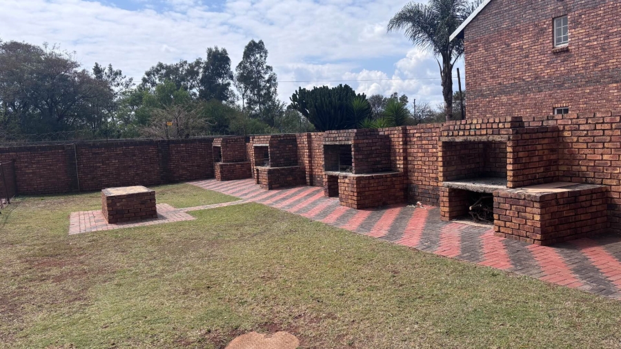 To Let 2 Bedroom Property for Rent in Clarina Gauteng