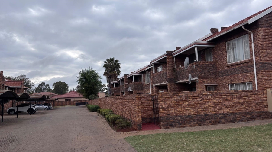 To Let 2 Bedroom Property for Rent in Clarina Gauteng