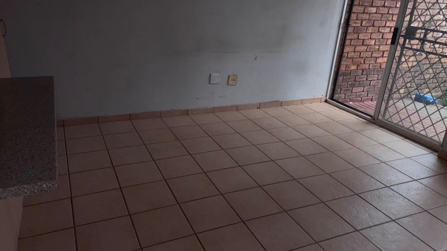 To Let 2 Bedroom Property for Rent in Clarina Gauteng