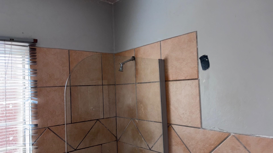 To Let 2 Bedroom Property for Rent in Clarina Gauteng