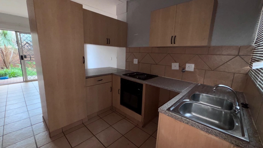 To Let 2 Bedroom Property for Rent in Clarina Gauteng