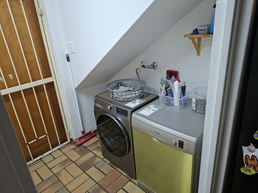 3 Bedroom Property for Sale in Die Wilgers Gauteng
