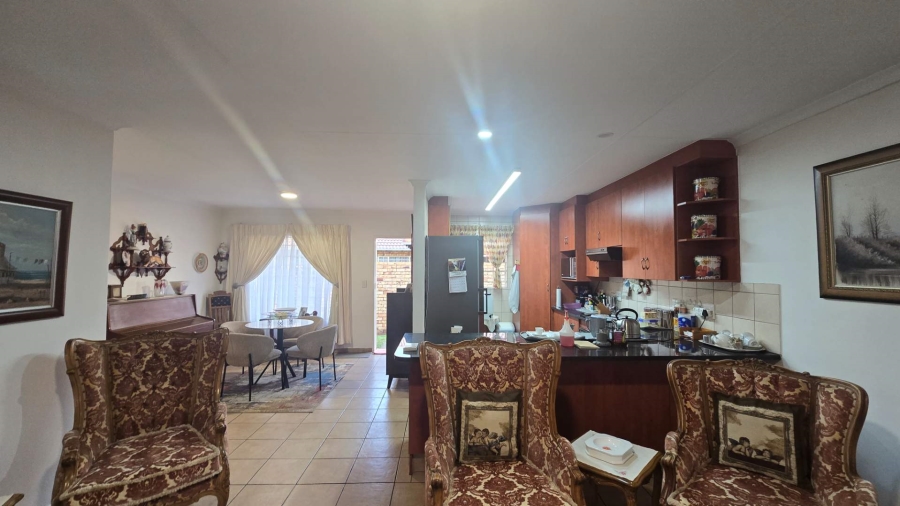 3 Bedroom Property for Sale in Annlin Gauteng