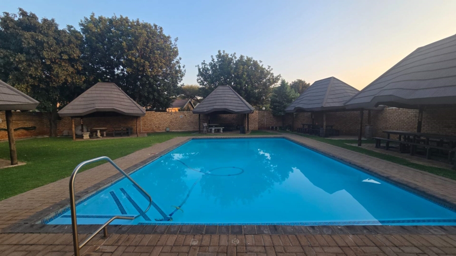 3 Bedroom Property for Sale in Annlin Gauteng