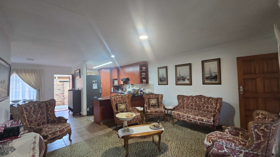 3 Bedroom Property for Sale in Annlin Gauteng