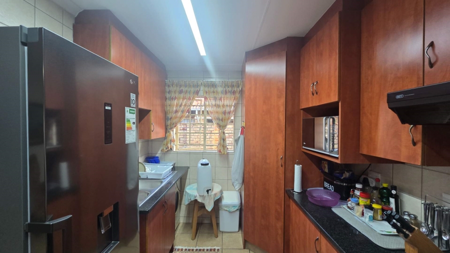 3 Bedroom Property for Sale in Annlin Gauteng