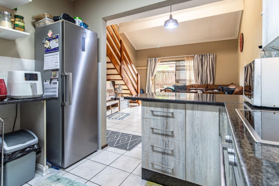 3 Bedroom Property for Sale in Honeydew Ridge Gauteng