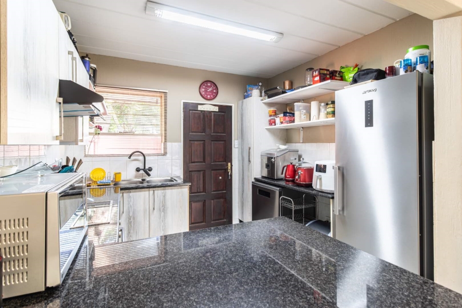 3 Bedroom Property for Sale in Honeydew Ridge Gauteng