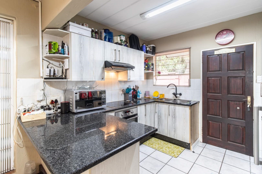 3 Bedroom Property for Sale in Honeydew Ridge Gauteng