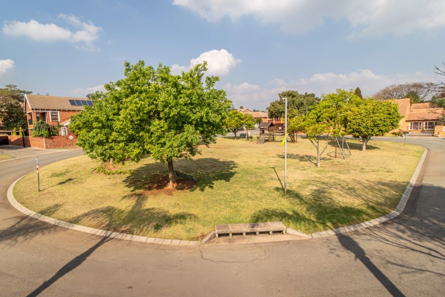 3 Bedroom Property for Sale in Honeydew Ridge Gauteng