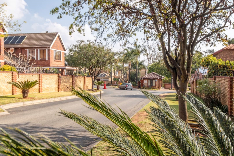 3 Bedroom Property for Sale in Honeydew Ridge Gauteng