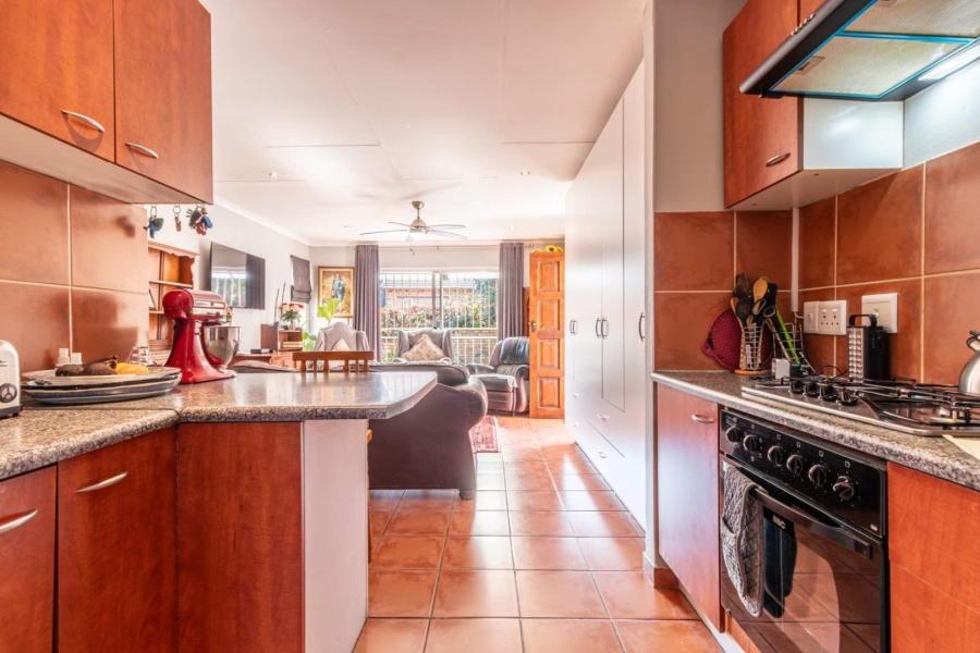 2 Bedroom Property for Sale in Wilgeheuwel Gauteng