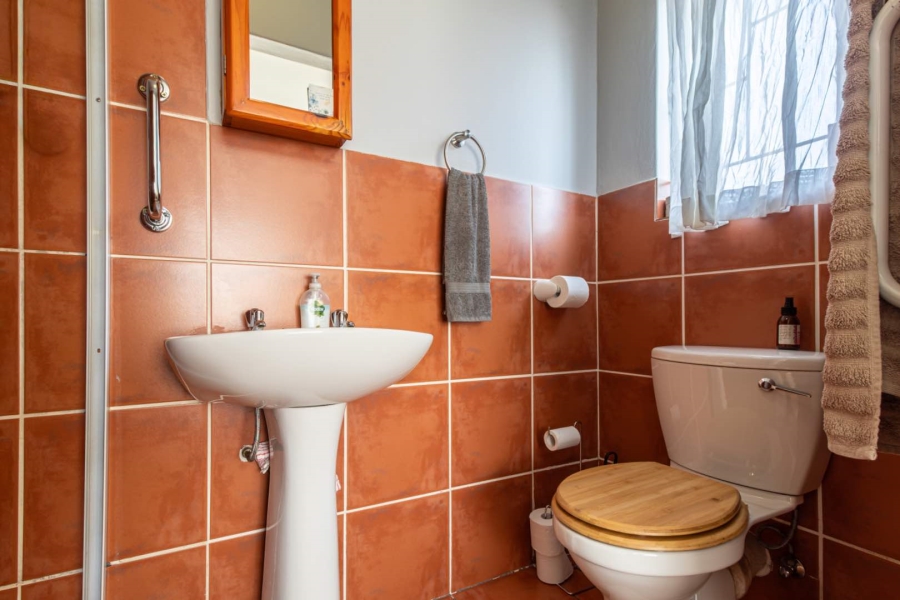 2 Bedroom Property for Sale in Wilgeheuwel Gauteng