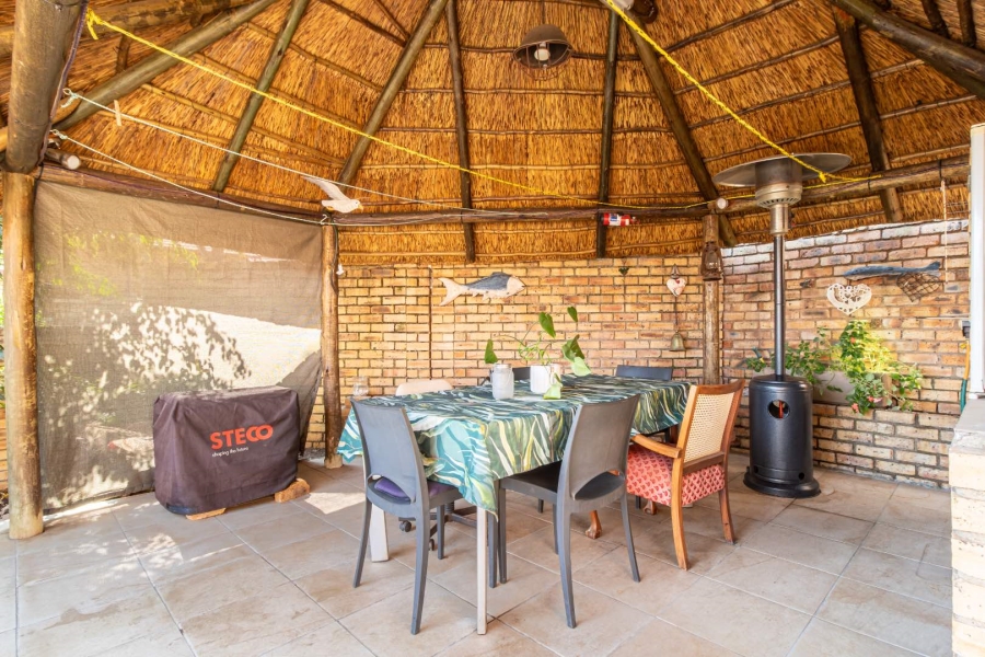 2 Bedroom Property for Sale in Wilgeheuwel Gauteng