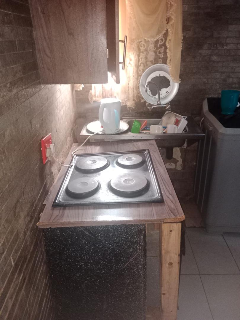 2 Bedroom Property for Sale in Tokoza Gauteng