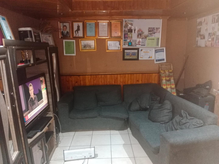 2 Bedroom Property for Sale in Tokoza Gauteng