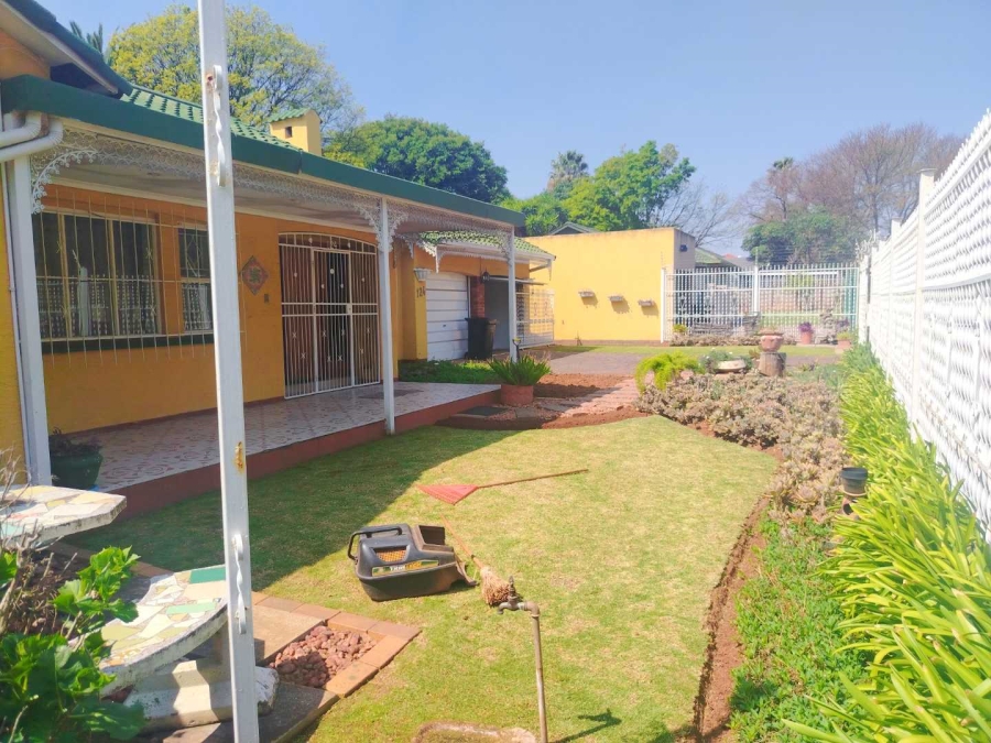 4 Bedroom Property for Sale in Allen Grove Gauteng