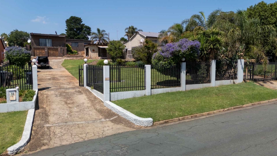 4 Bedroom Property for Sale in Silverfields Gauteng