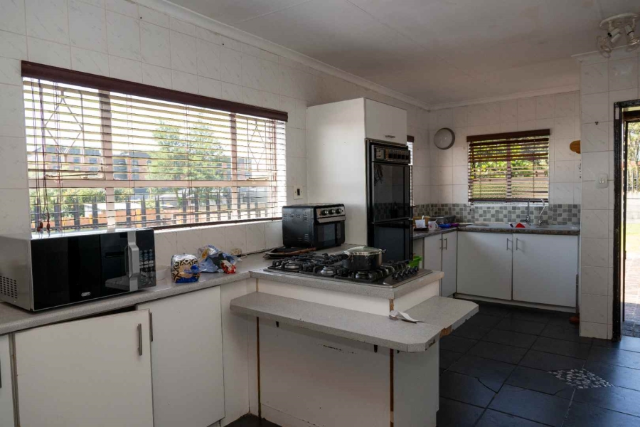 4 Bedroom Property for Sale in Silverfields Gauteng