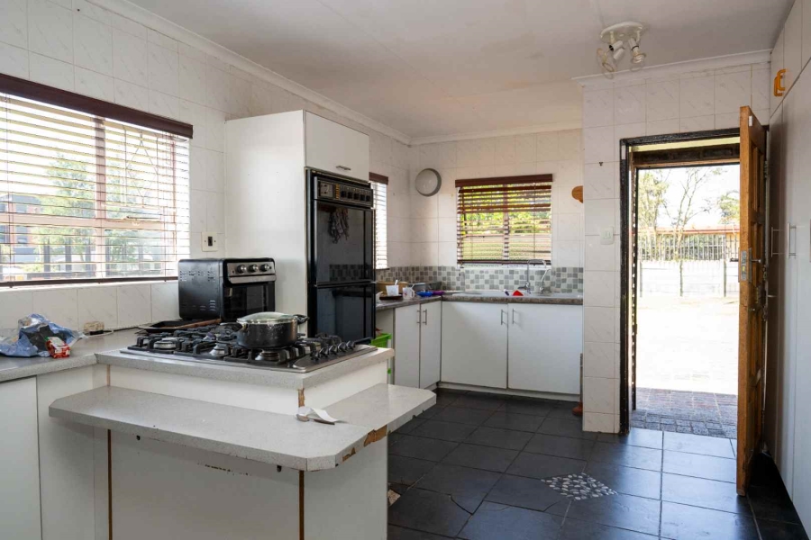 4 Bedroom Property for Sale in Silverfields Gauteng