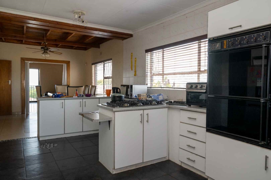 4 Bedroom Property for Sale in Silverfields Gauteng