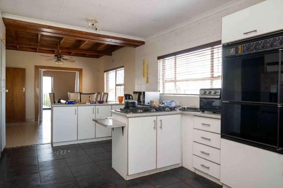 4 Bedroom Property for Sale in Silverfields Gauteng