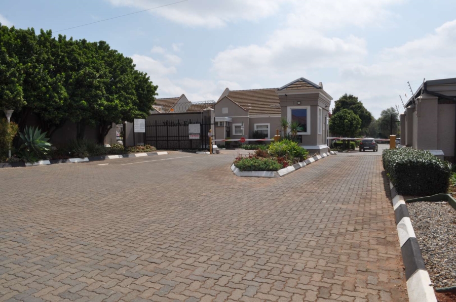 2 Bedroom Property for Sale in Willow Park Gauteng