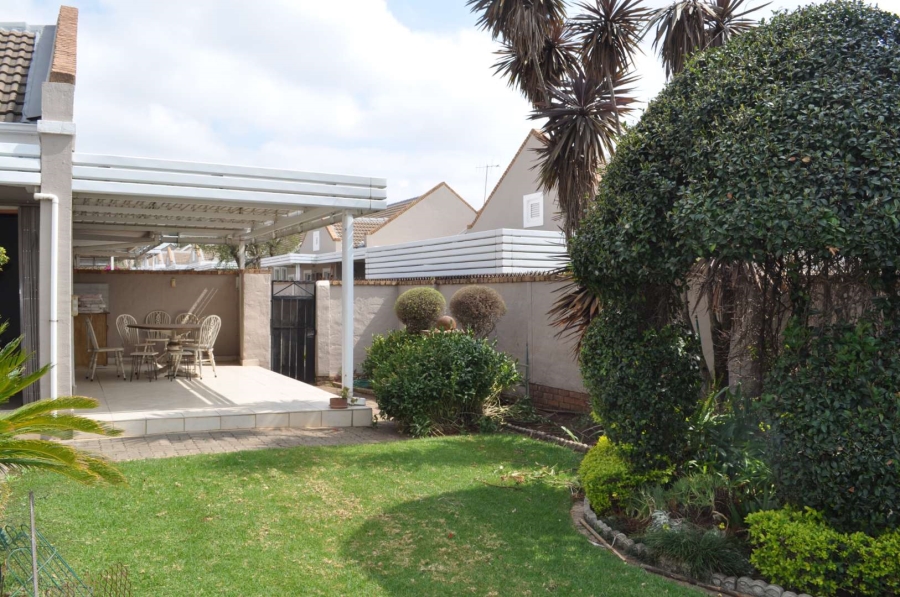 2 Bedroom Property for Sale in Willow Park Gauteng