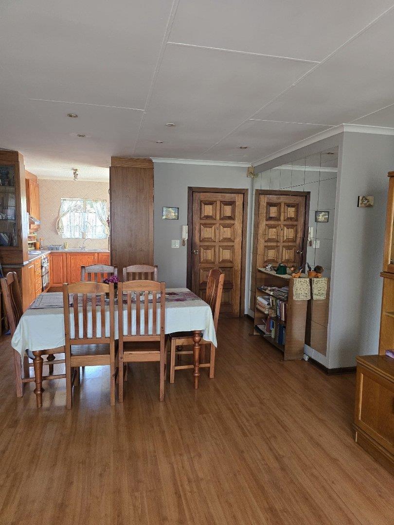 2 Bedroom Property for Sale in Albertsdal Gauteng