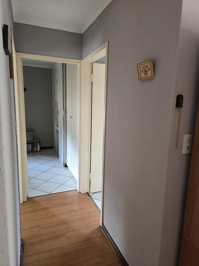 2 Bedroom Property for Sale in Albertsdal Gauteng