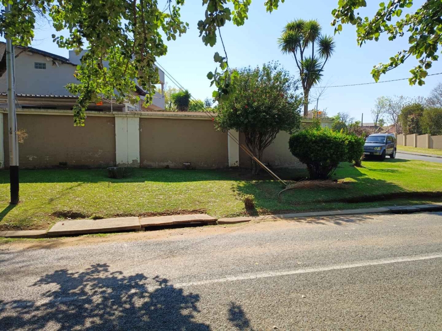 3 Bedroom Property for Sale in Mondeor Gauteng