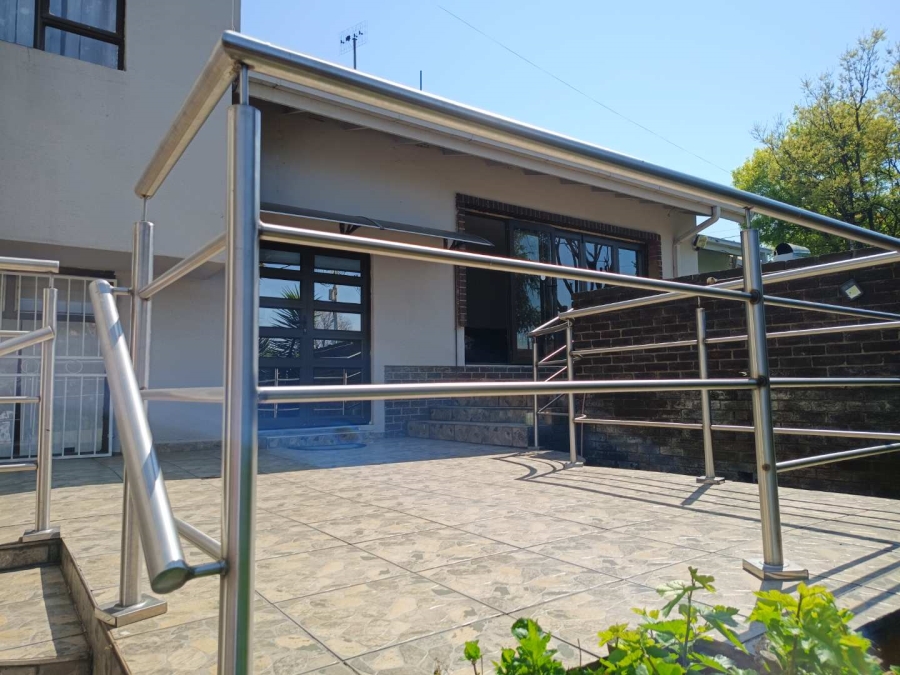 3 Bedroom Property for Sale in Mondeor Gauteng
