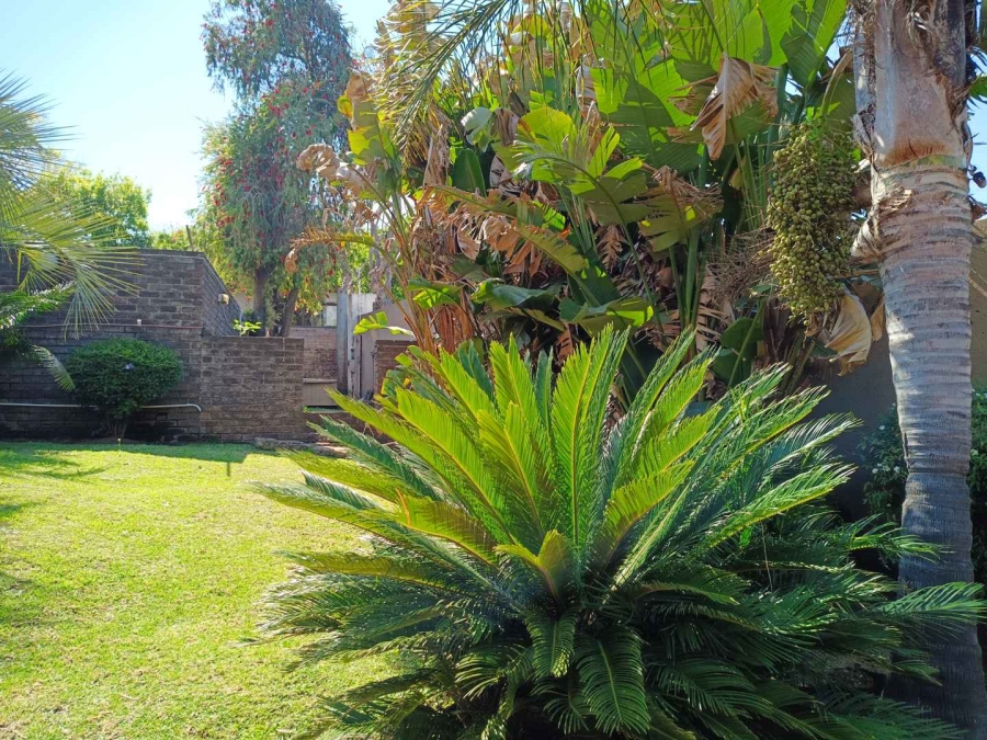 3 Bedroom Property for Sale in Mondeor Gauteng