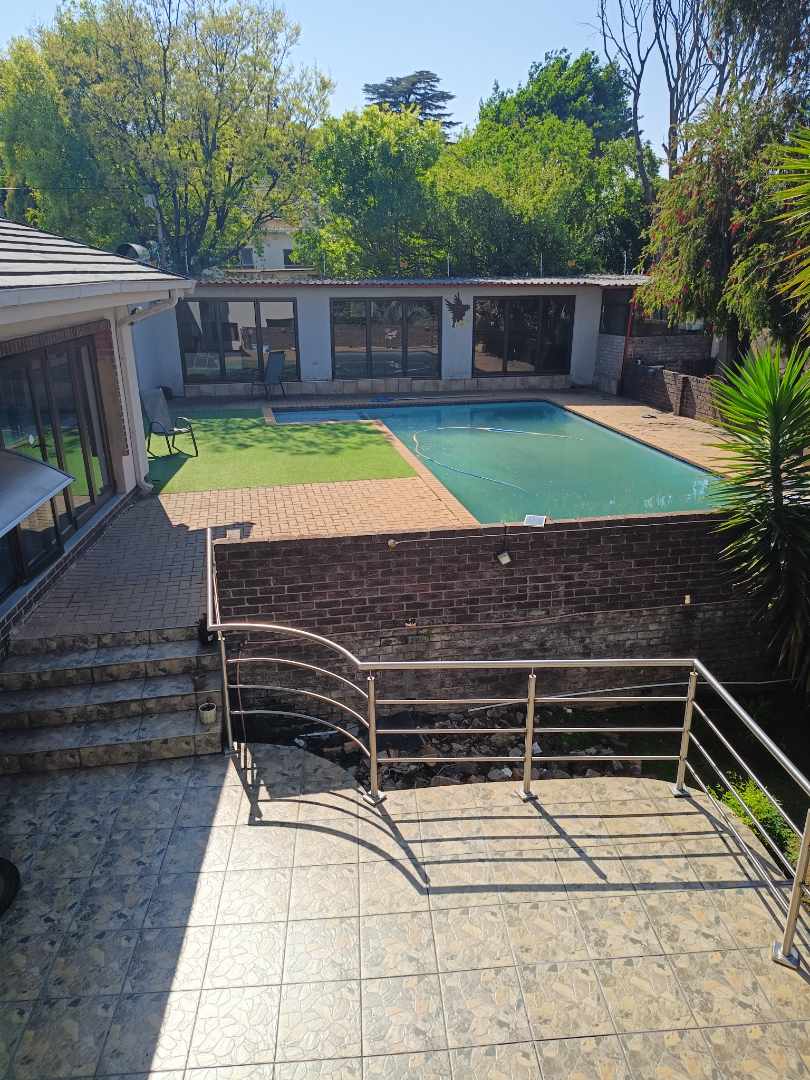 3 Bedroom Property for Sale in Mondeor Gauteng