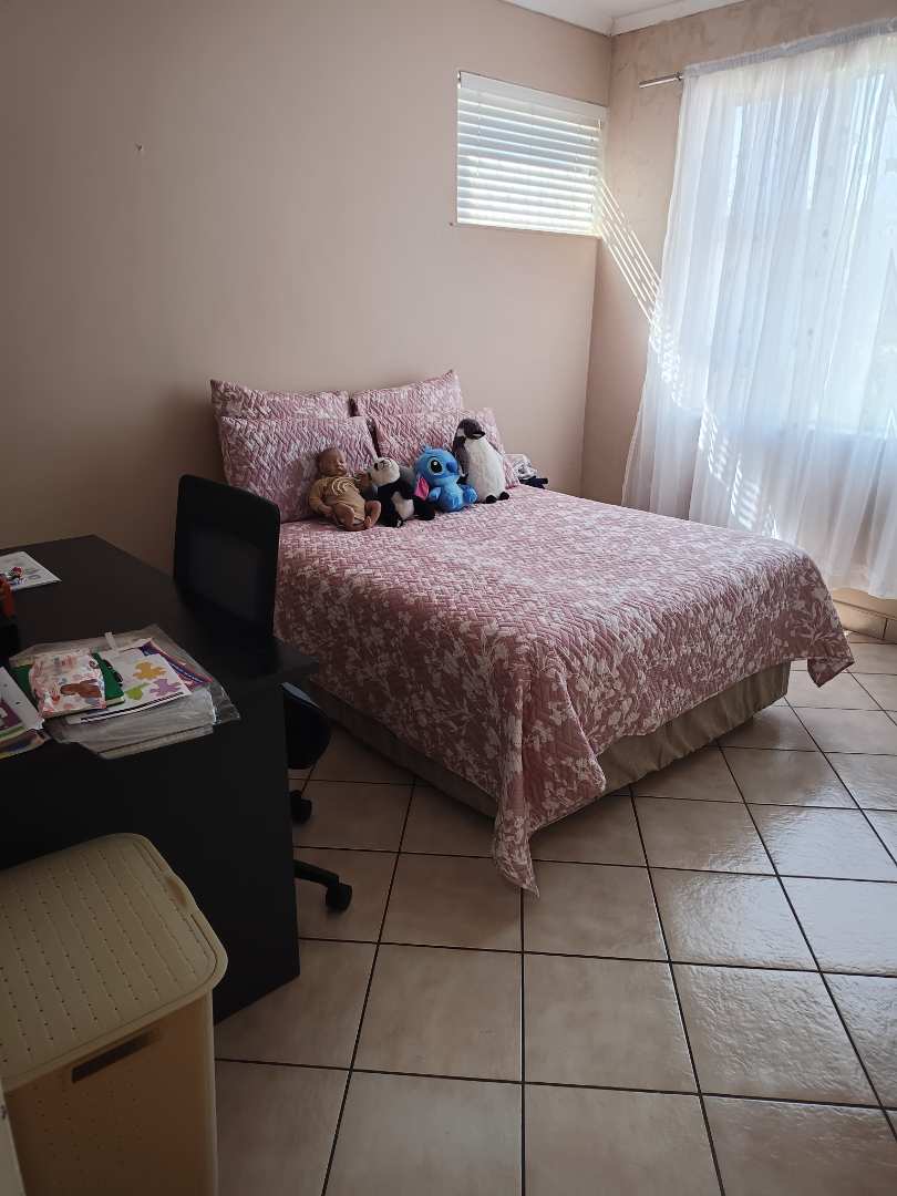 3 Bedroom Property for Sale in Mondeor Gauteng