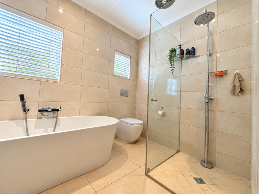 2 Bedroom Property for Sale in Glenvista Gauteng