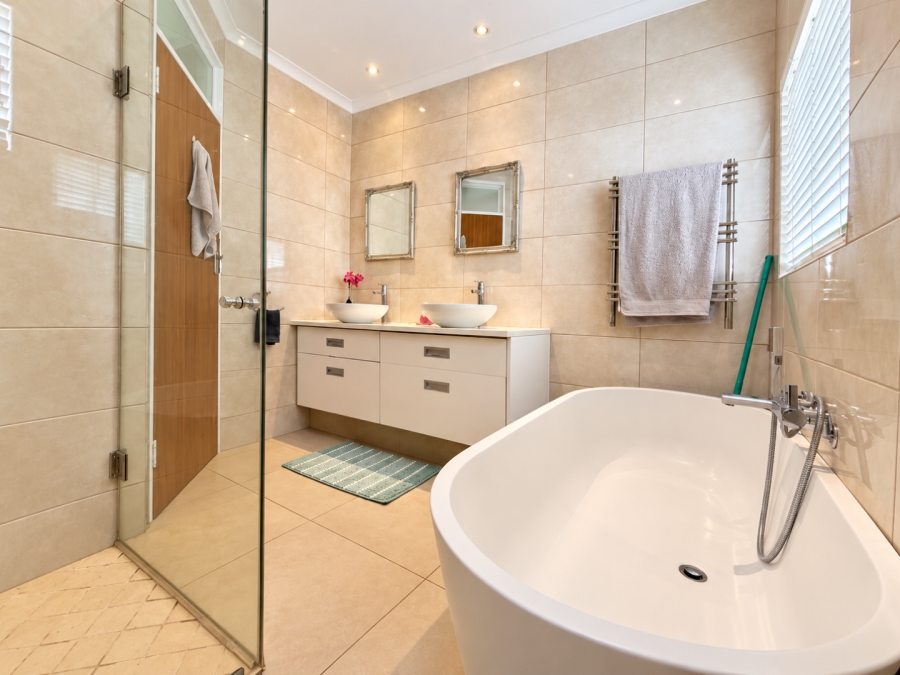 2 Bedroom Property for Sale in Glenvista Gauteng