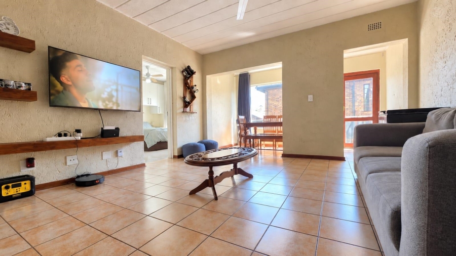 2 Bedroom Property for Sale in New Redruth Gauteng