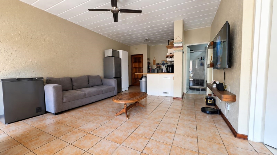 2 Bedroom Property for Sale in New Redruth Gauteng