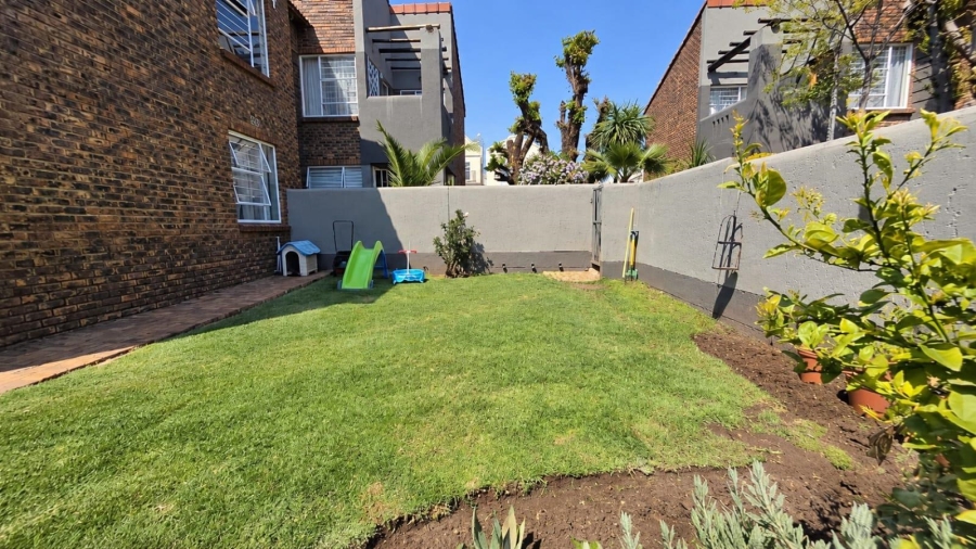 2 Bedroom Property for Sale in New Redruth Gauteng