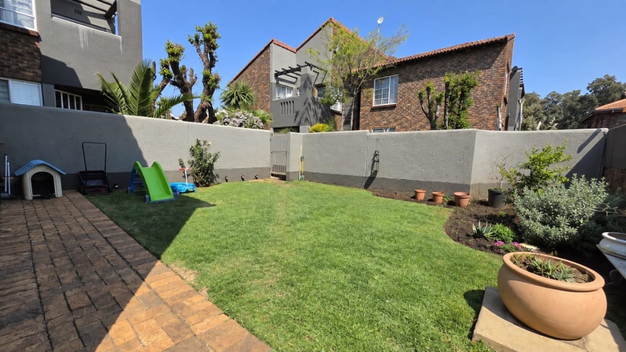 2 Bedroom Property for Sale in New Redruth Gauteng