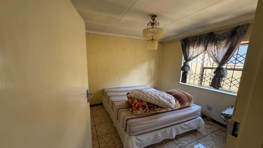 3 Bedroom Property for Sale in Protea North Gauteng