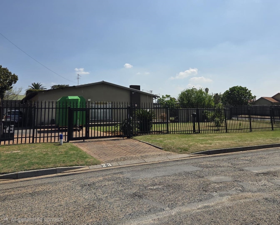 4 Bedroom Property for Sale in Tulisa Park Gauteng