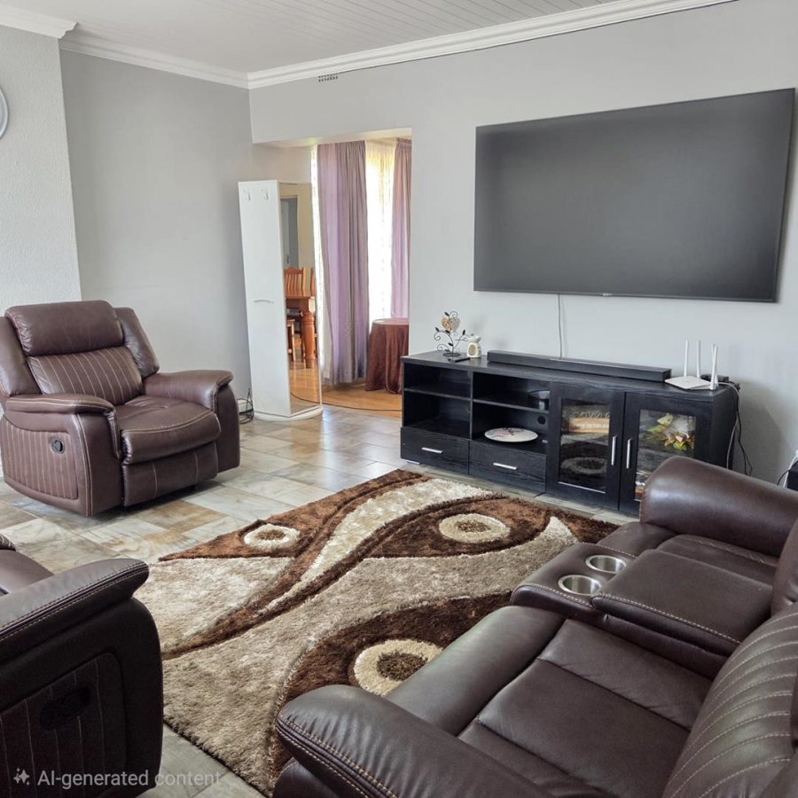 4 Bedroom Property for Sale in Tulisa Park Gauteng
